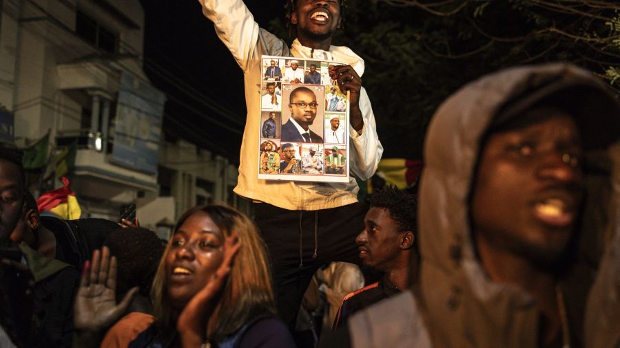 Sénégal: Diomaye Faye va devenir président après des années de crise