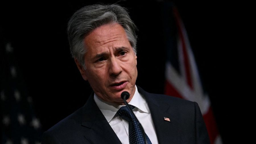 Blinken implore l'Iran et Israël d'éviter une "escalade"