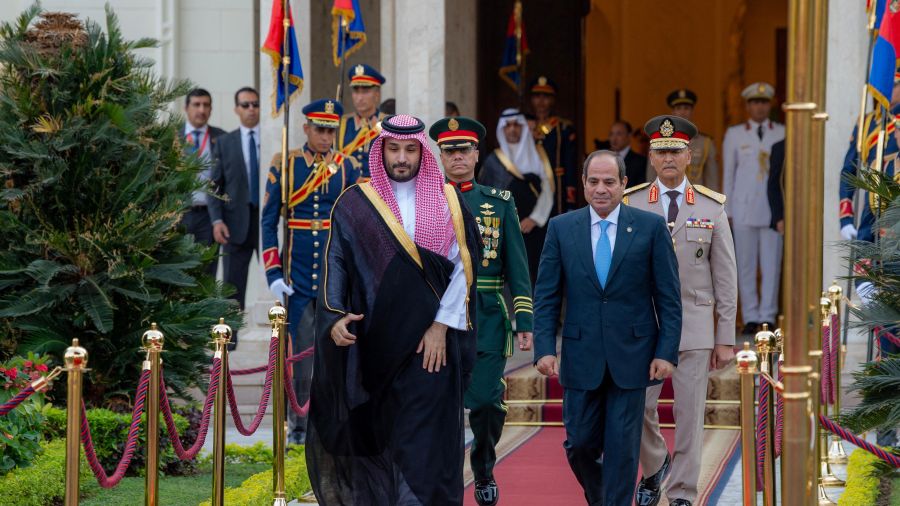 Egypte: al-Sissi met en garde contre les "défis" régionaux pour l'économie du pays