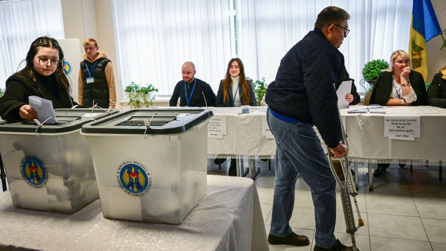 Adhésion à l'UE: La Moldavie a "gagné honnêtement dans un combat injuste", selon sa présidente