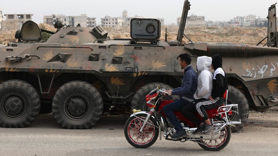 Les autorités syriennes vantent une défense \