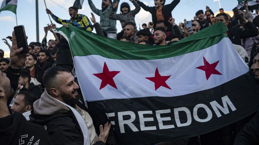 Syrie : la diaspora célèbre la chute d'Assad lors de manifestations en Europe
