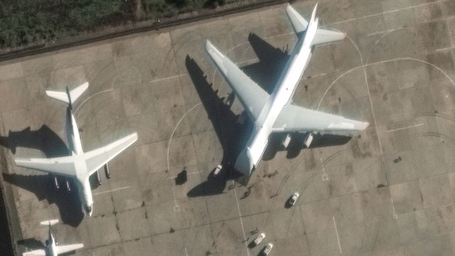 Les forces russes commencent à se retirer de leurs bases en Syrie