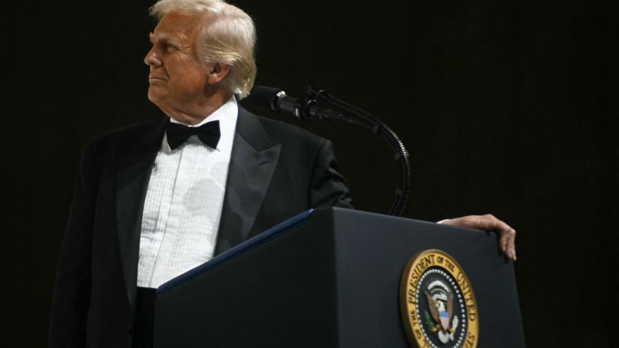 Trump annonce un projet d'IA avec "au moins 500 milliards de dollars" d'investissements aux États-Unis
