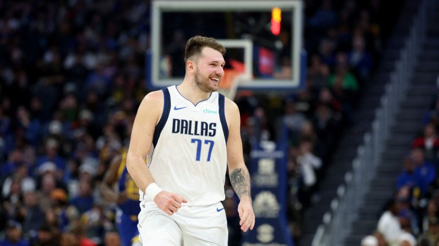 NBA: le meneur star de Dallas Luka Doncic transféré aux Lakers contre Anthony Davis