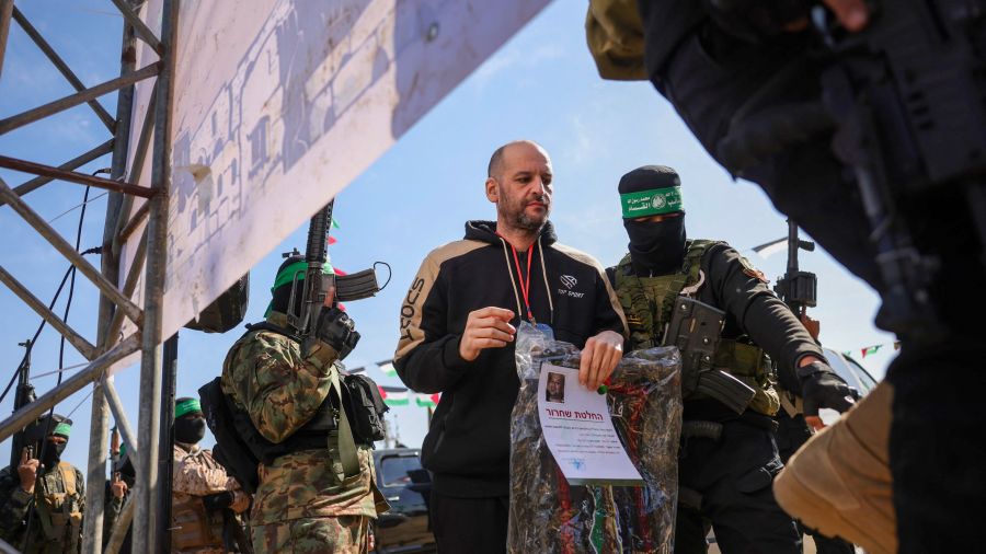 Trêve à Gaza: efforts accrus des médiateurs, négociations au Caire et à Doha