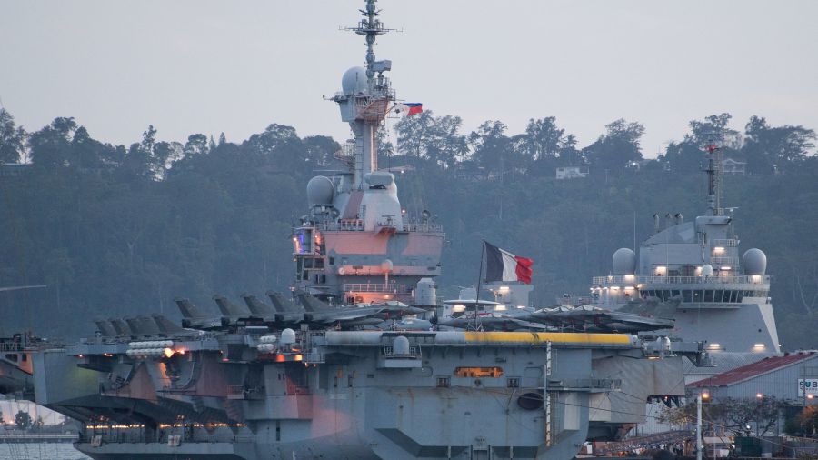 Guerre au Moyen-Orient : le porte-avions français Charles de Gaulle est arrivé en Méditerranée