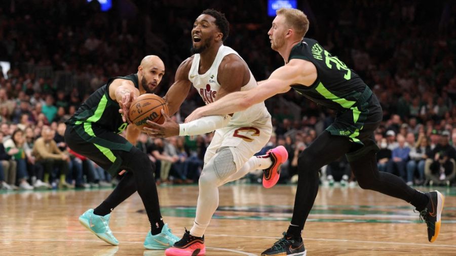 NBA: Cleveland mate Boston, Denver freine Détroit