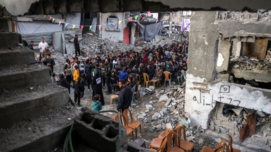 Israël suspend l'aide humanitaire pour Gaza, le Hamas dénonce une violation de l'accord de trêve