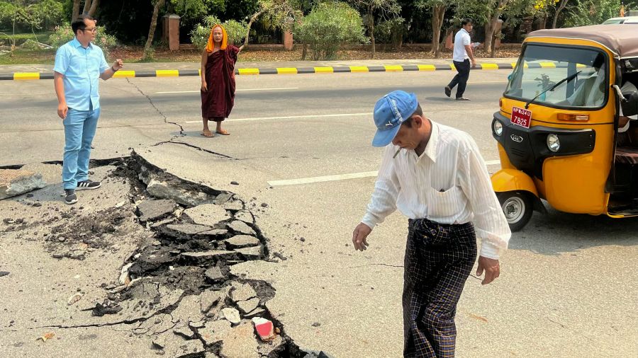 Séisme: au moins 144 morts en Birmanie, Bangkok en état d'urgence
