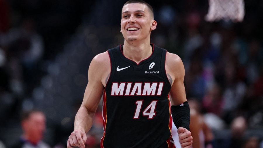 NBA: Houston qualifié en play-offs, fin de série pour Boston