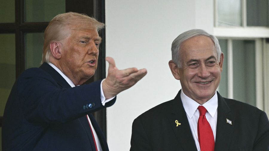 Nucléaire: Les pourparlers avec l'Iran reprendront jeudi, annonce Trump après un entretien avec Netanyahou