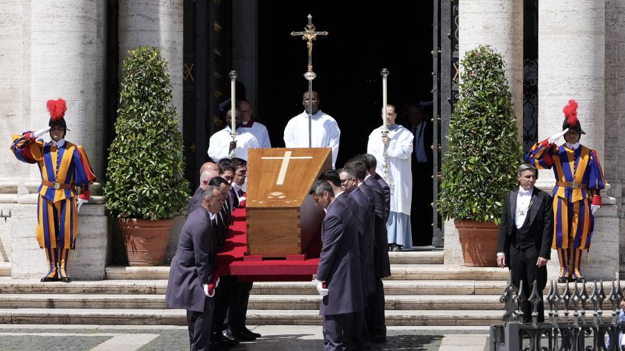 Le pape François a rejoint sa dernière demeure à Rome