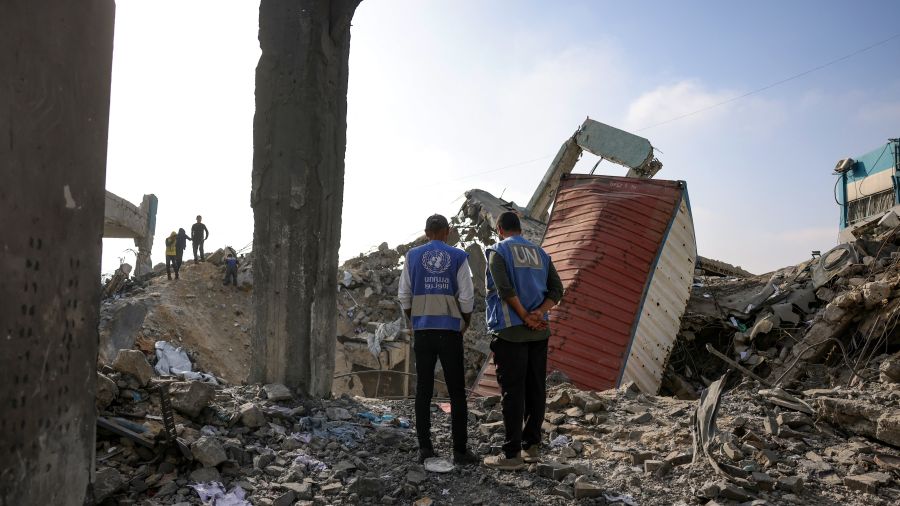 Gaza: neuf camions d'aide autorisés lundi, «une goutte d'eau dans l'océan»