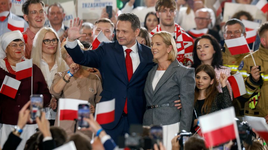 Présidentielle en Pologne: le pro-européen Trzaskowski et le nationaliste Nawrocki se qualifient pour le second tour
