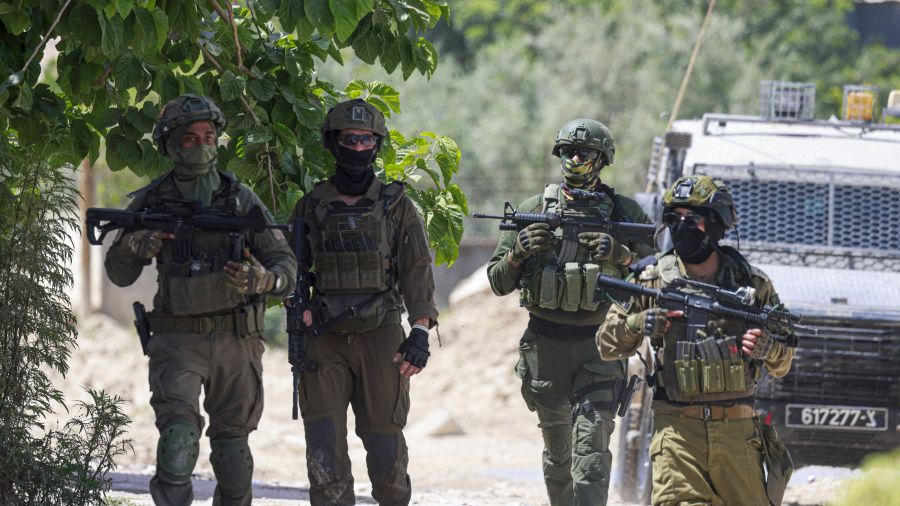 Raid israélien nocturne à Yater, un tué