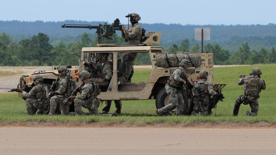 Le Pentagone dit avoir réduit son nombre de brigades stationnées en Europe de quatre à trois