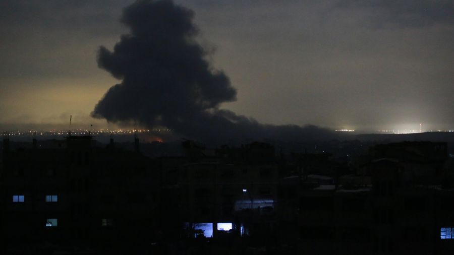 Cinquième nuit de feu entre Israël et l’Iran: barrages de missiles, bilan humain lourd et paralysie diplomatique