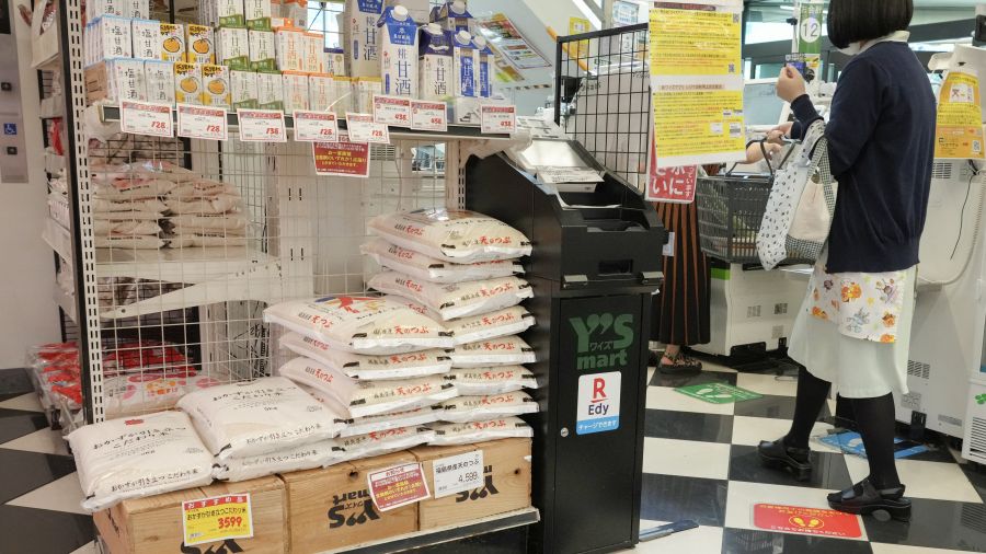 Japon: doublement des prix du riz sur un an, l'inflation accélère plus qu'attendu