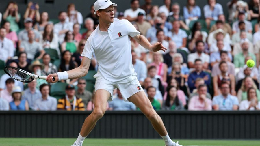 Wimbledon: Djokovic et Sinner expéditifs, Swiatek en deux temps
