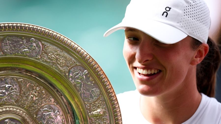 Tennis: Swiatek nouvelle reine impitoyable de Wimbledon
