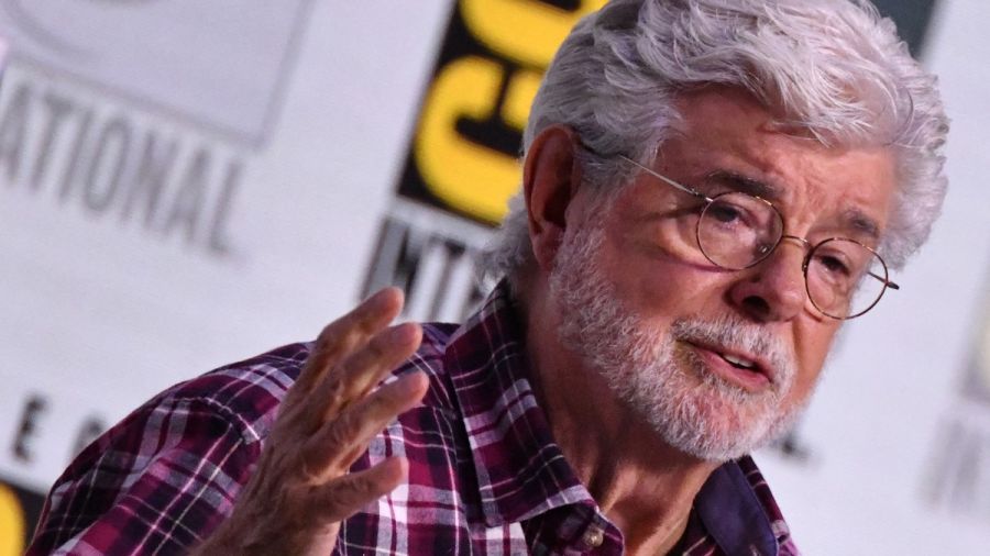 George Lucas met des étoiles dans les yeux des fans du Comic-Con