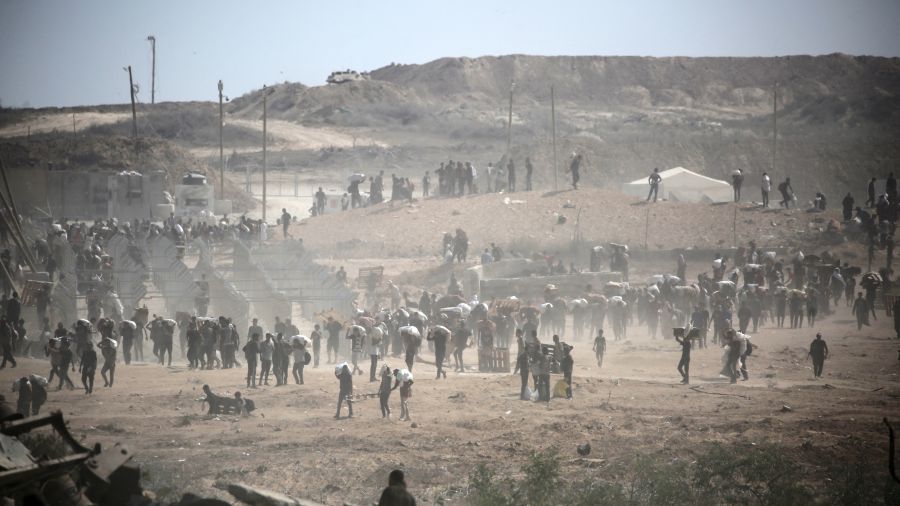 L’armée israélienne intensifie ses opérations autour de la ville de Gaza