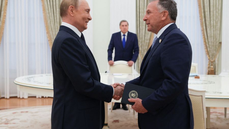 Ukraine: le Kremlin confirme la visite de l'émissaire américain Witkoff à Moscou la semaine prochaine