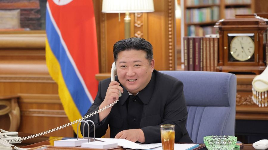 Poutine et Kim Jong Un s'engagent à "renforcer" leur coopération