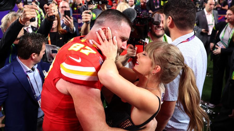 Taylor Swift et Travis Kelce, un couple sous les projecteurs