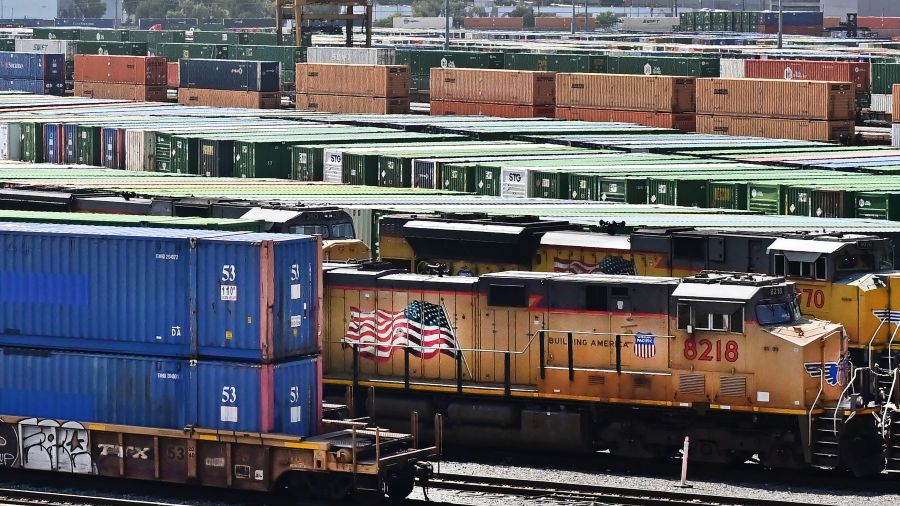 Droits de douane: 88 opérateurs suspendent leurs services postaux avec les Etats-Unis