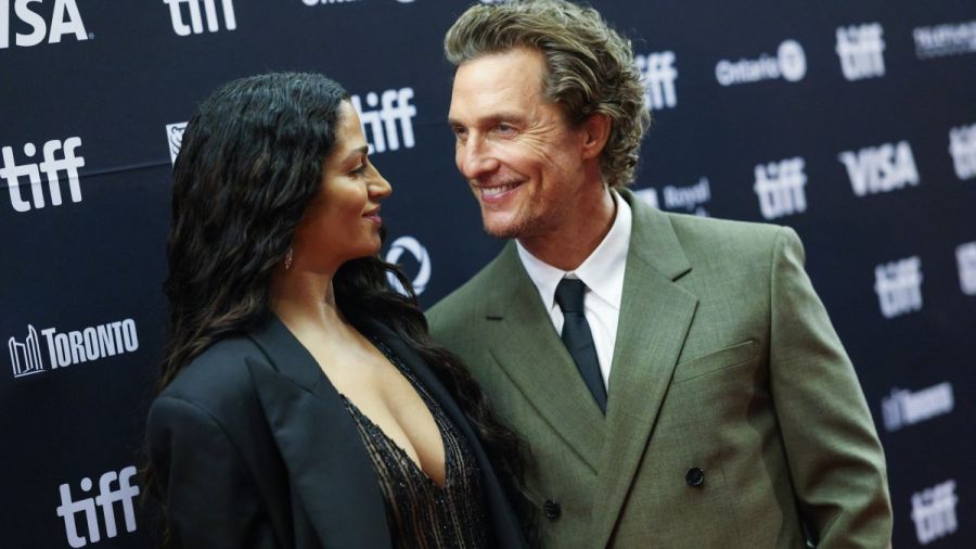 Matthew McConaughey embrase Toronto avec «The Lost Bus»