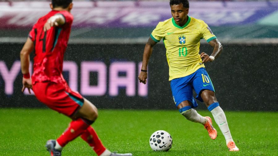 Foot: le Brésil écrase la Corée du Sud, avec un doublé de la pépite Estevao