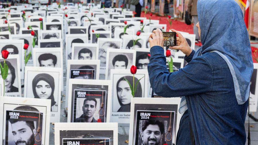 À Téhéran, on pend d'abord, on juge ensuite