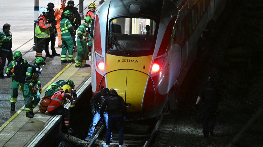 Un car scolaire percuté par un train en Belgique, plusieurs morts