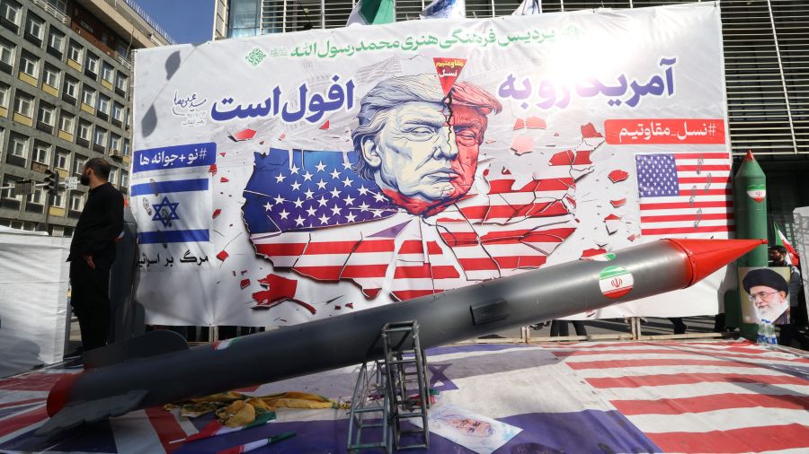 Trump menace d'agir «de manière très forte» si l'Iran exécute des manifestants