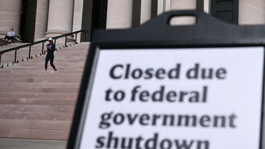 Paralysie budgétaire: les États-Unis redoutent la pagaille dans les aéroports 