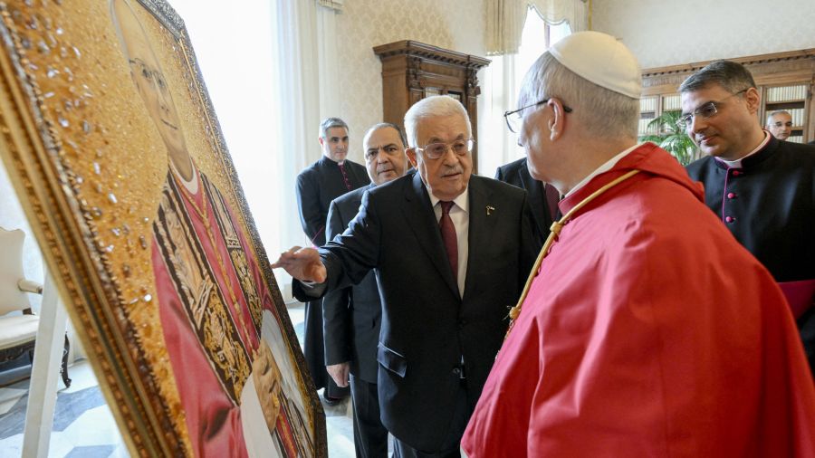 Léon XIV reçoit Mahmoud Abbas pour la première fois