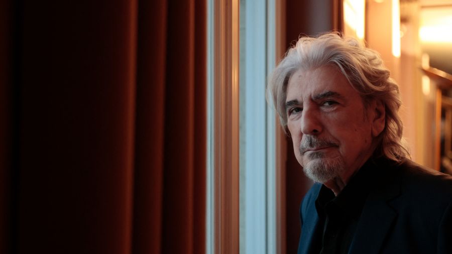 Serge Lama signe son retour avec un album dédié aux poètes