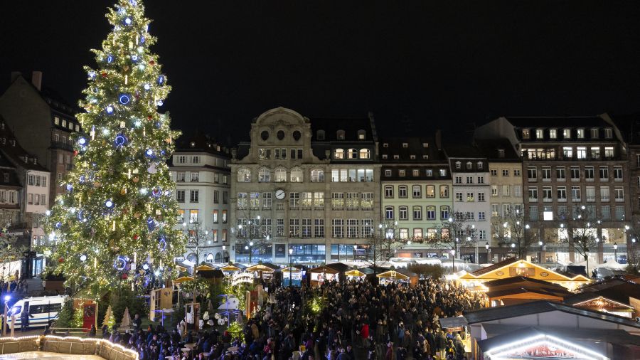 Coup d’envoi féérique et ultrasecurisé pour le marché de Noël de Strasbourg