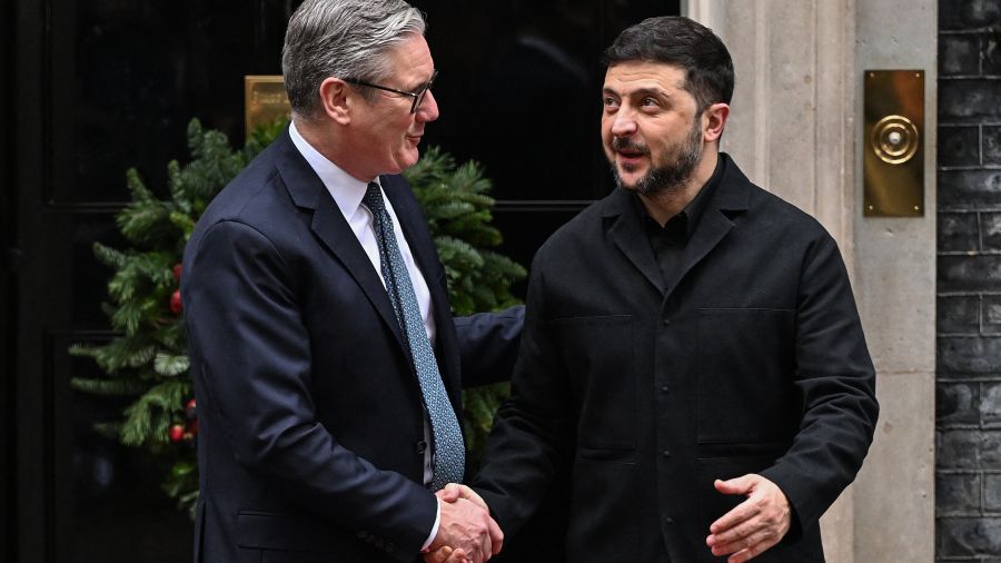 Starmer accueille Zelensky, Merz et Macron pour des discussions sur l'Ukraine