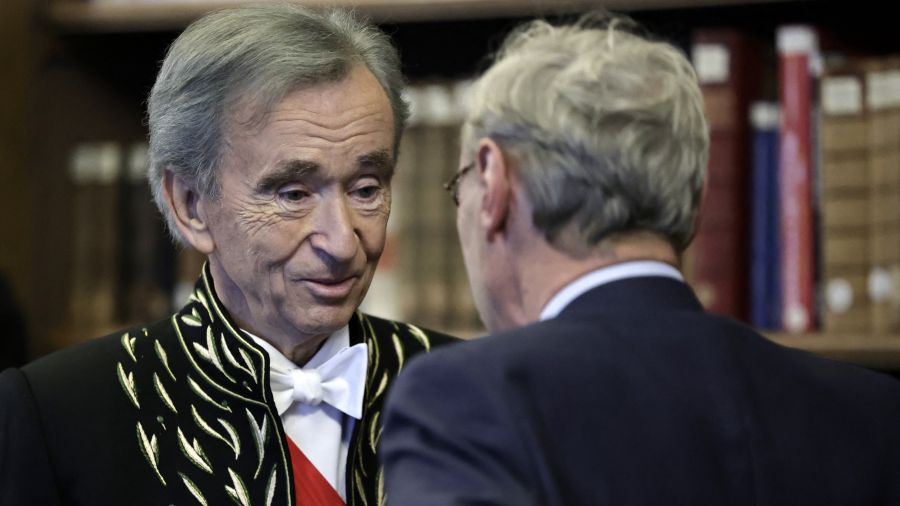 Bernard Arnault fait son entrée à l’Académie des sciences morales et politiques