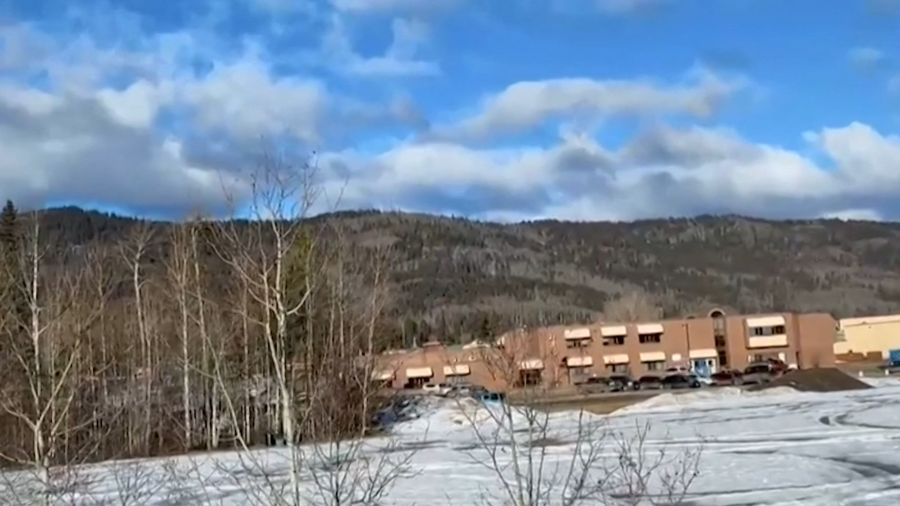 Un tireur ouvre le feu dans une école de l'ouest du Canada, neuf morts