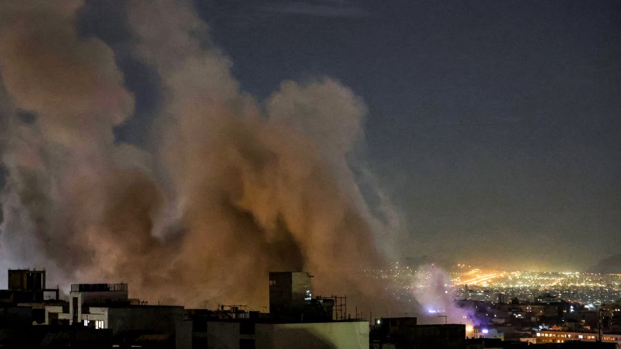 Israël annonce mener "des frappes à grande échelle" sur Téhéran