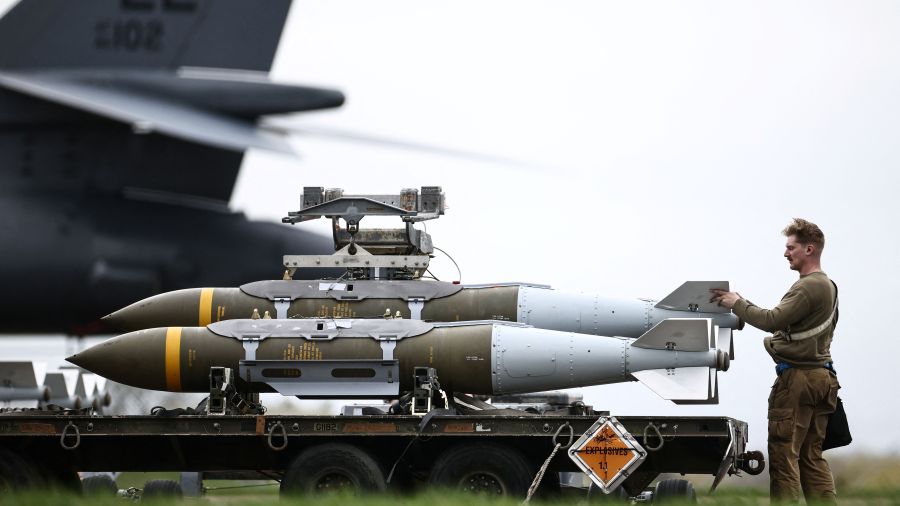 Projet d'attaque contre une base militaire en Angleterre: enquête sur un lien avec l'Iran