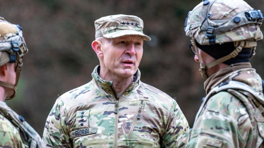 Le patron du Pentagone obtient le départ du chef d'état-major de l'armée de terre