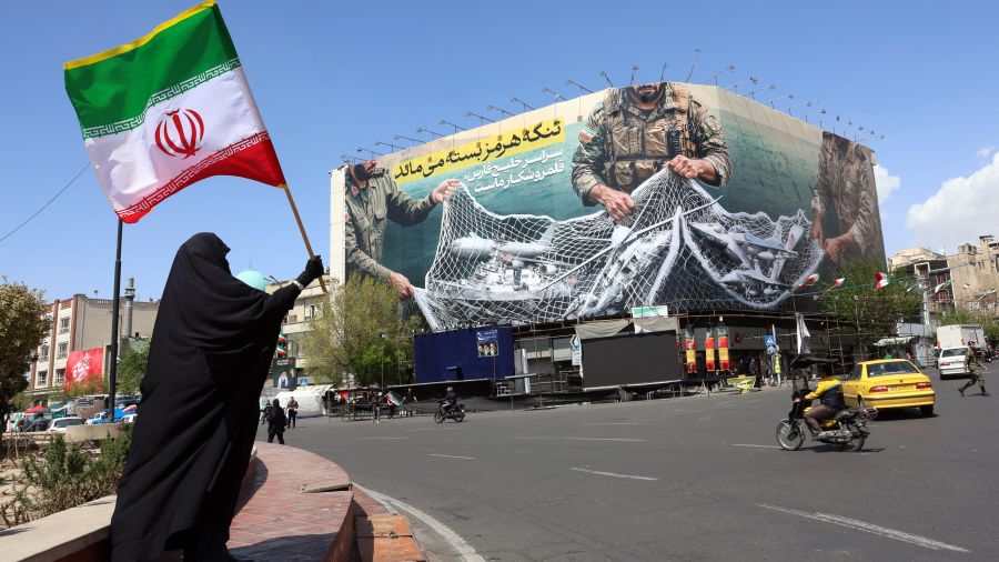L'Iran accuse les Etats-Unis d'avoir violé le cessez-le-feu et menace de riposter
