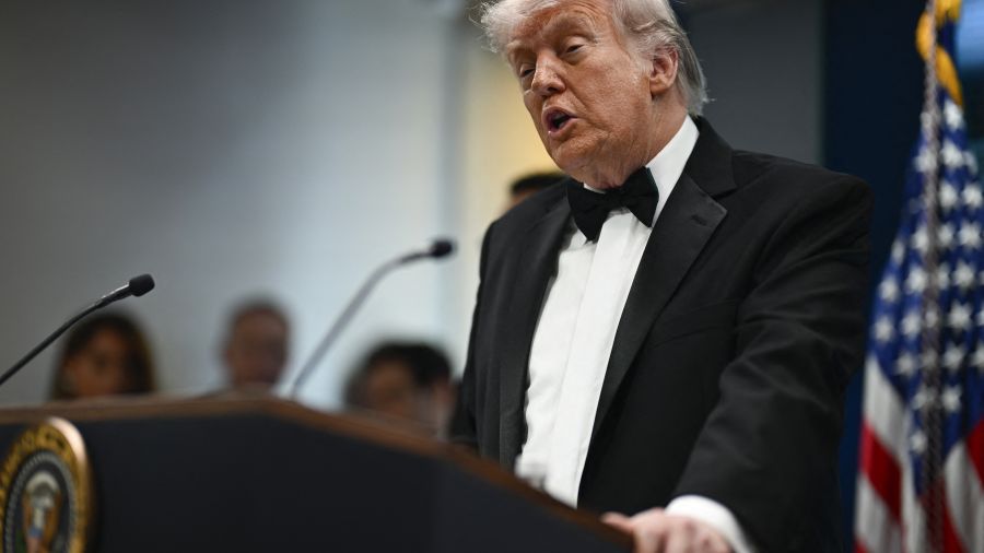 «Ceux qui ont le plus d’impact» sont visés: Trump revient sur les raisons des tirs au gala