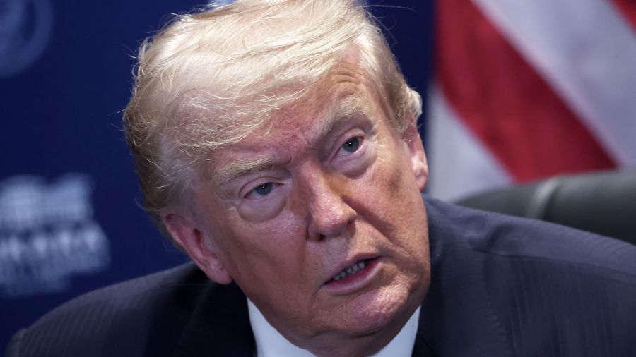 Les images «terribles» des migrants à Ceuta sont un avertissement pour les États-Unis, dit Trump à Fox News