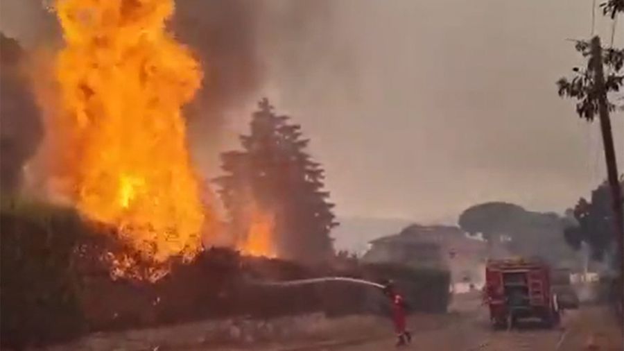 Incendies en Europe: des dizaines de milliers d'évacués en France et dans la région de Madrid